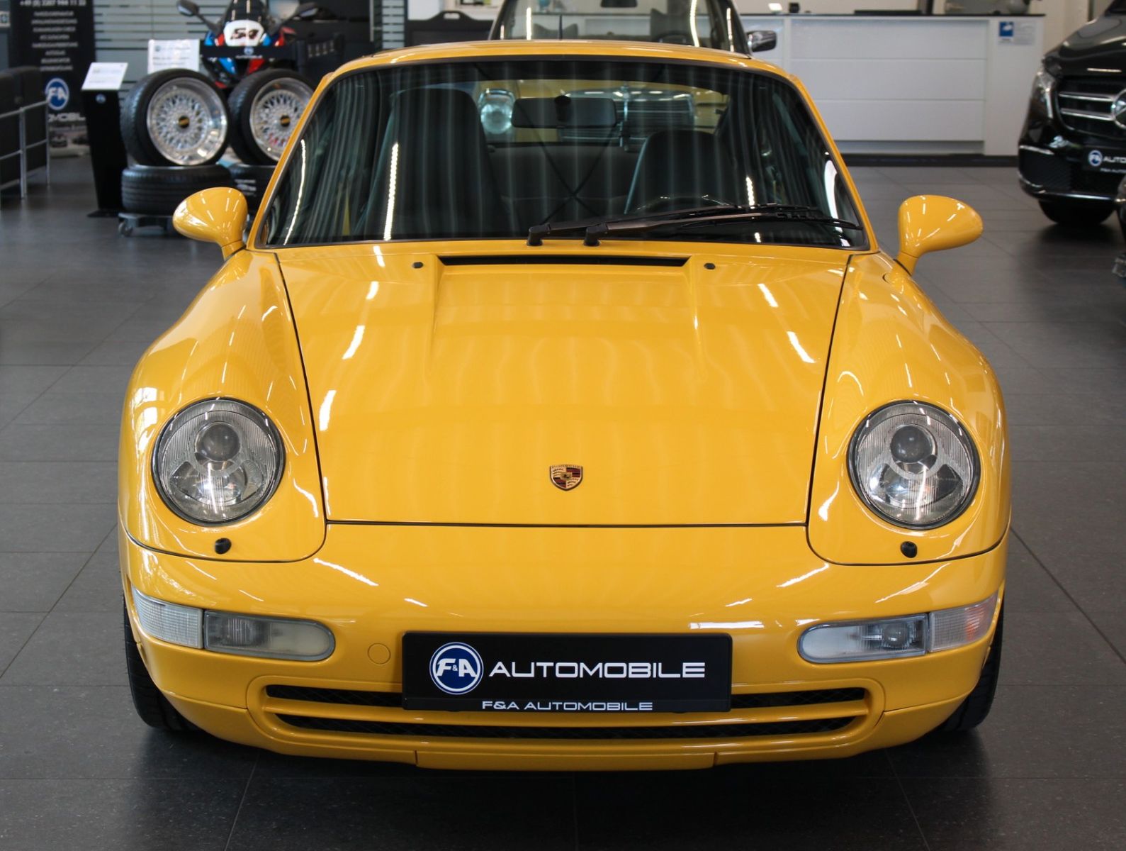 Fahrzeugabbildung Porsche 993 Carrera 4  1. Hand + Sammler + Lückenlos PZ
