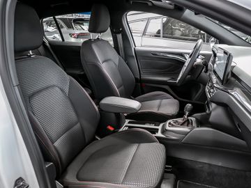 Ford Focus Turnier 1.0 EcoBoost Hybrid ST-Line LED