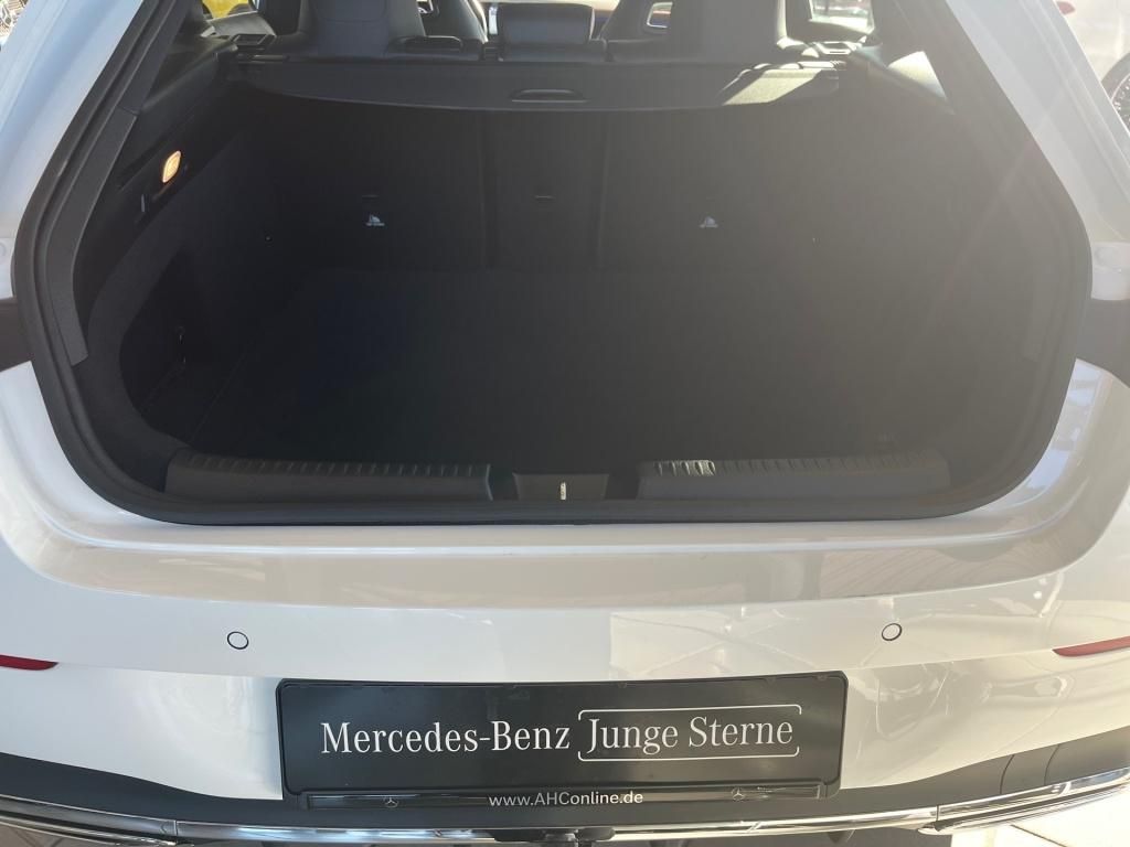 Fahrzeugabbildung Mercedes-Benz CLA 200 SB AMG AHK Pano Totwi. LED SHZ Sport DAB