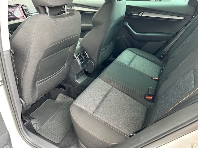 Karoq Clever 2.0 TDI DSG 4x4 NAV;SHZ;LED;KESSY