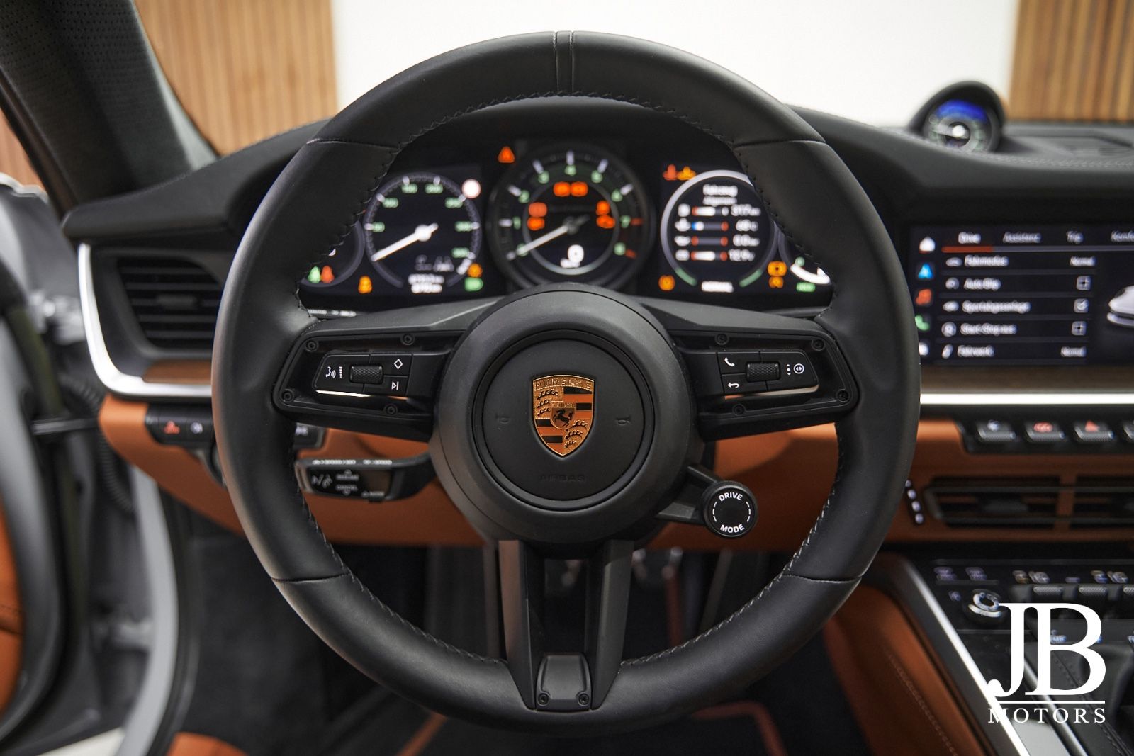Fahrzeugabbildung Porsche 992 Sport Classic Burmester Lift Cognac 360° LED