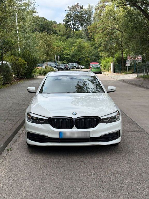 Image of BMW 530