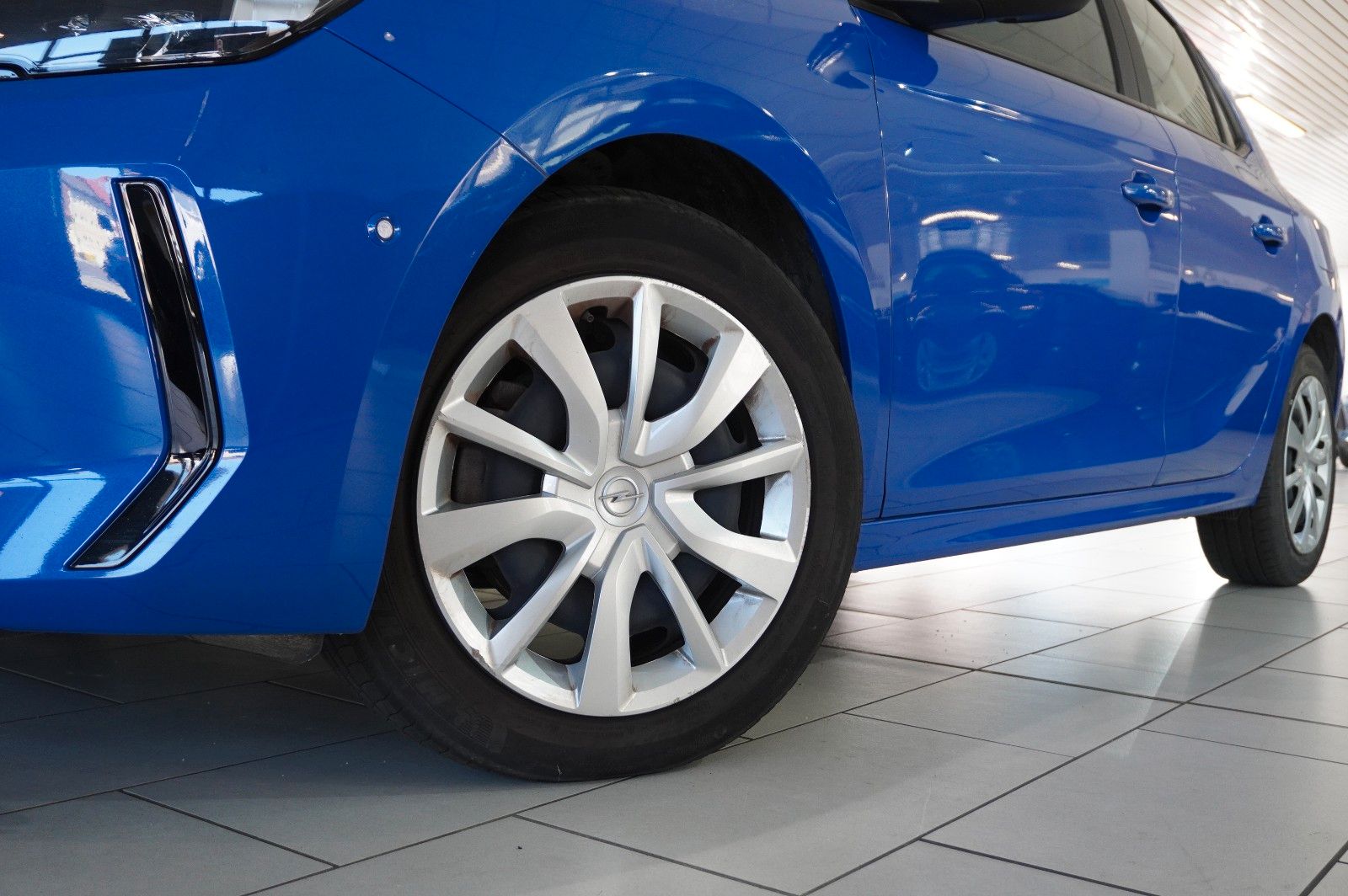 Fahrzeugabbildung Opel Corsa F 1.2 FACELIFT NAVI/LED/KAMERA/VIRTU./DAB+