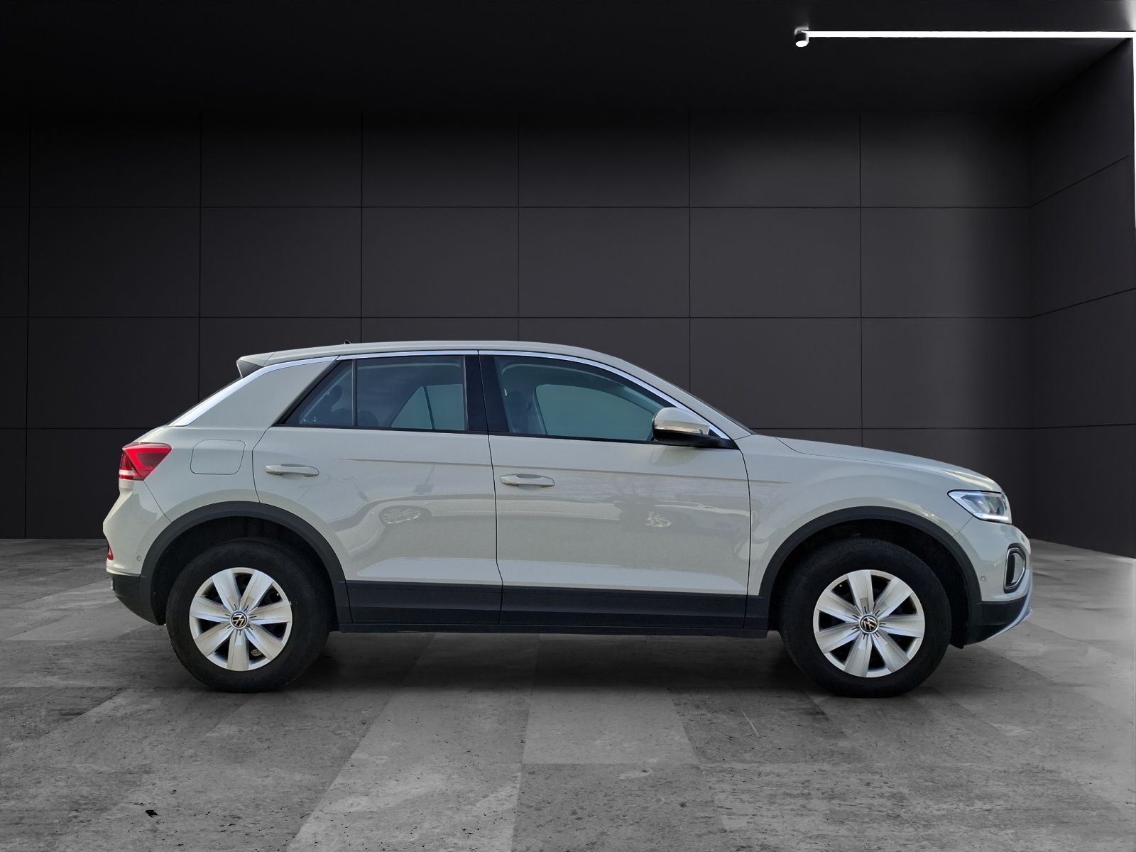 Fahrzeugabbildung Volkswagen T-Roc TSI LED AID Park-Assist SH