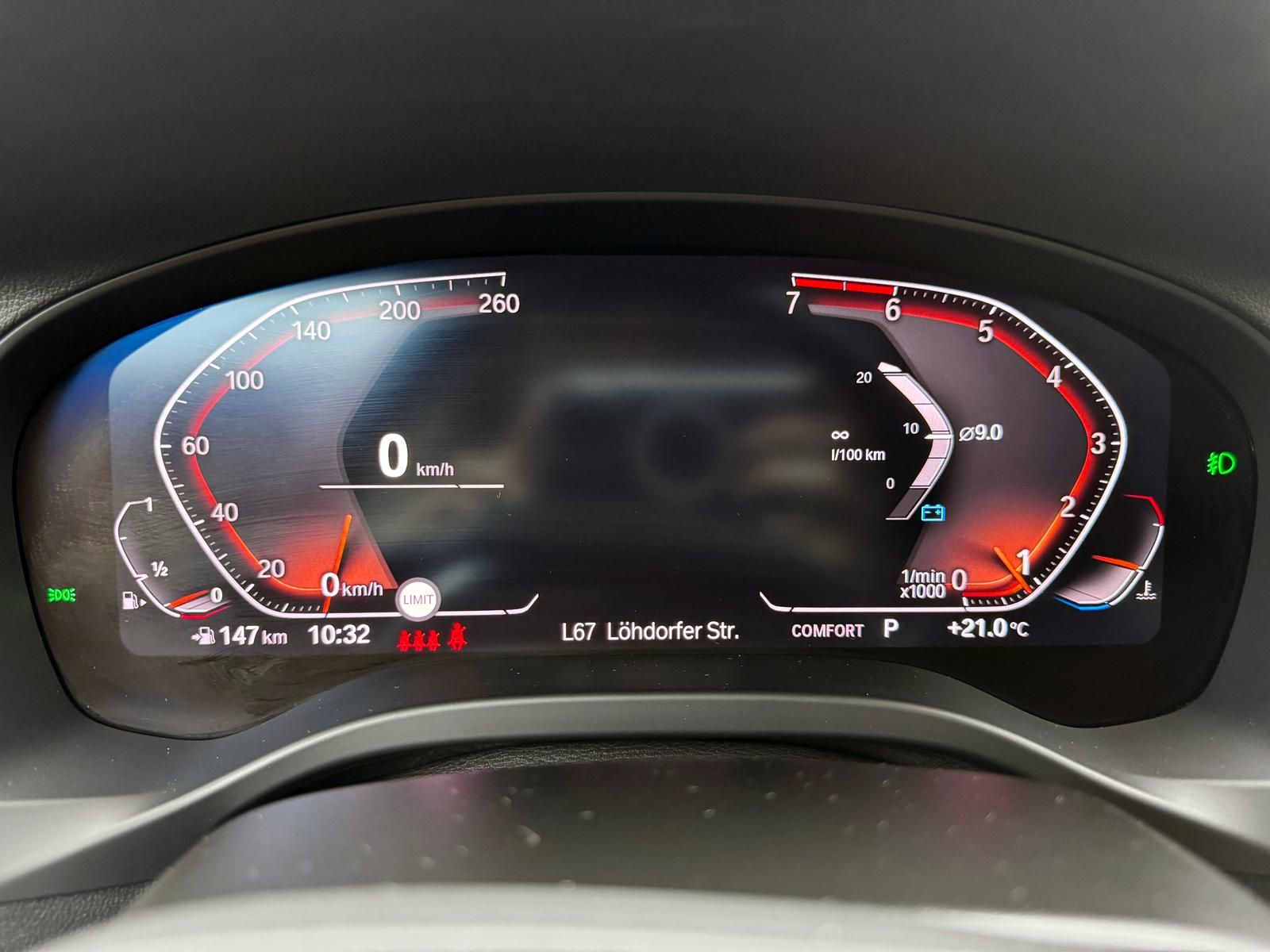 Fahrzeugabbildung BMW xDRIVE20i/ADVANTAGE/ACC/LED/LIVECP/HUD/KEYL/360°