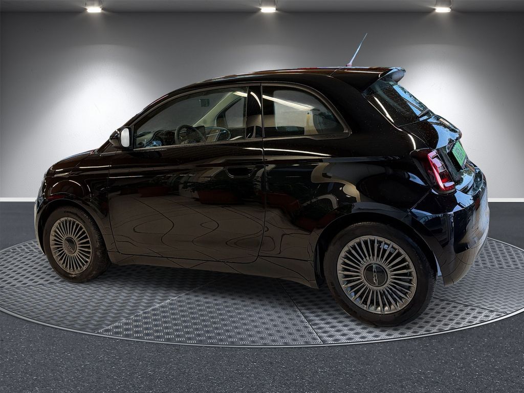 Fiat 500 Icon-100 % Elektro – Bild 2 von 15