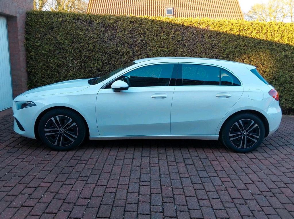 Image of Mercedes-Benz A 200