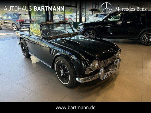 Triumph TR4 WEBER-VERGASER+FÄCHER KRÜMMER+OVERDRIVE+TOP