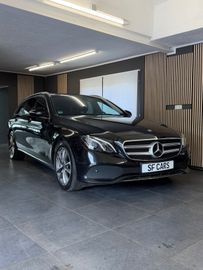 Mercedes E 200 - 1