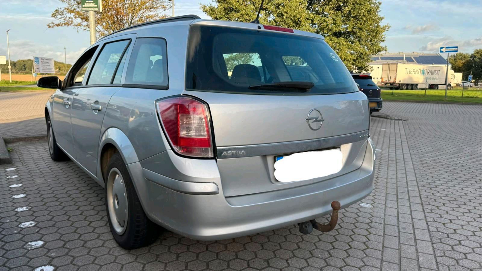 Opel Astra 2009 — engine 110 HP (81kW)