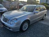 Mercedes-Benz E 320 4MATIC T AVANTGARDE - Mercedes-Benz E 320 mit Benzin-Antrieb: Kombi