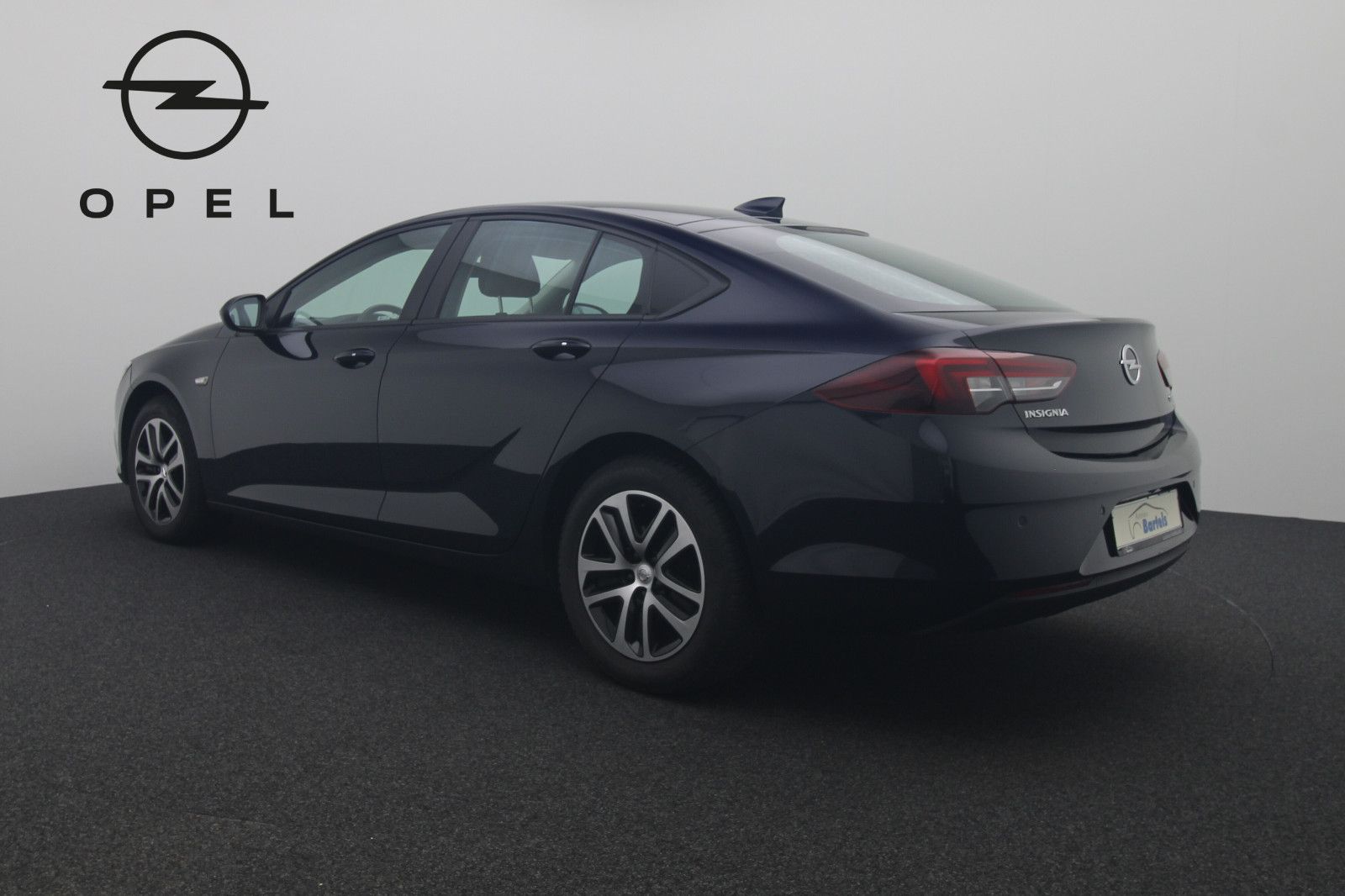 Fahrzeugabbildung Opel Insignia B 1.6 Grand Sport Edition