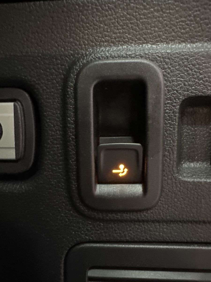 Fahrzeugabbildung Volkswagen Touran 1.5 TSI Highline+NAV+LED+ACC+AHK+KAMERA