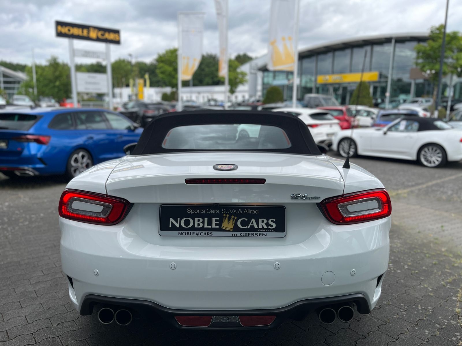 Fahrzeugabbildung Abarth 124 Spider Turismo LED DAB LEDER NAV SHZ