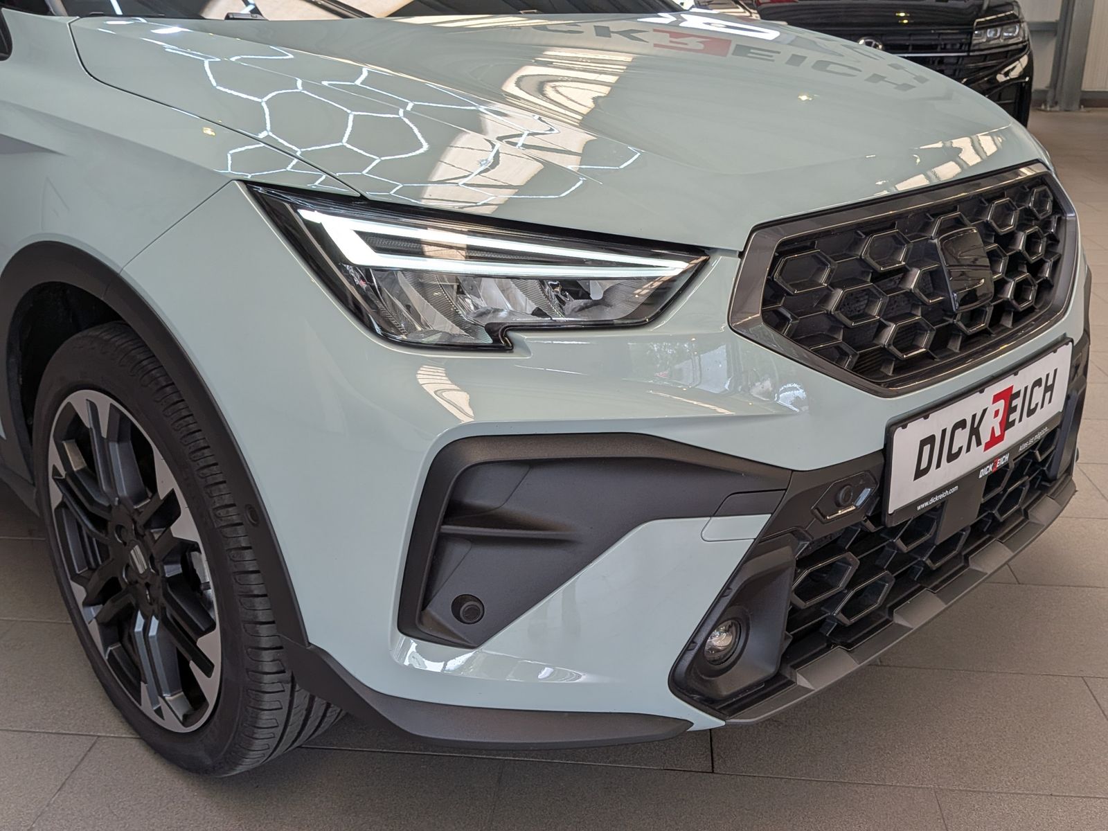 Fahrzeugabbildung SEAT Arona 1.5 TSI FR Black Editio*ACC*KAMERA*LED*18"