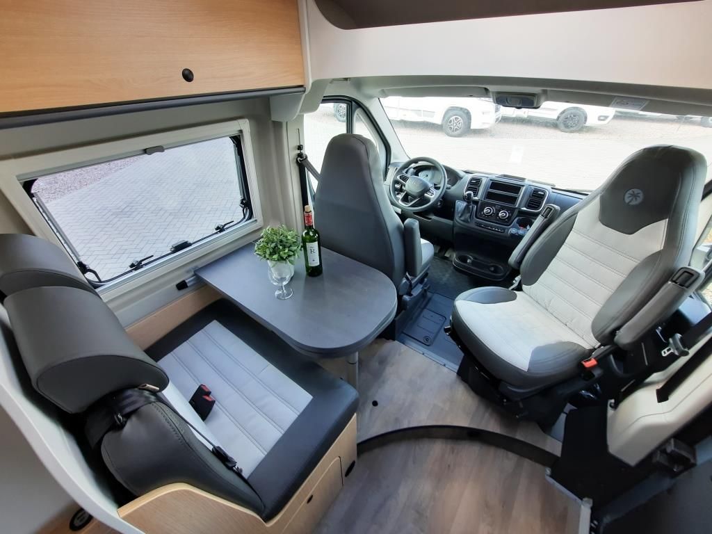 Fahrzeug Übersicht 9 Fahrzeugabbildung Sunlight Camper Van CLIFF 600 Adventure Edition Verfüg./S