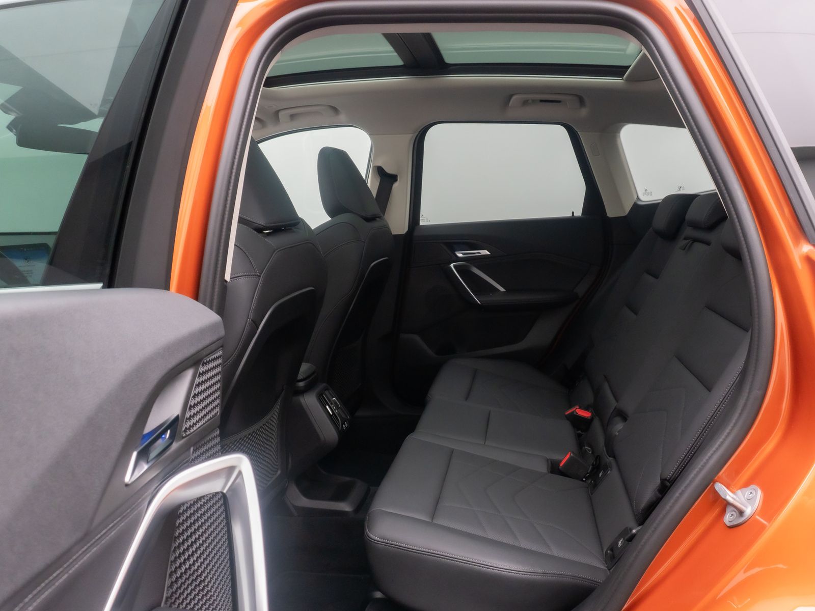 Fahrzeugabbildung BMW X1 xD23i xLine 360&deg;Panorama HUD DAB Sport 18Zoll