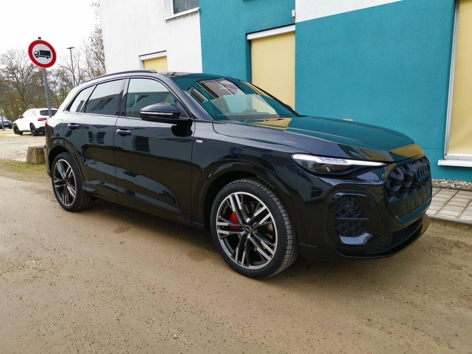 Audi Q5 SUV 2.0TDI Quatt/NEU/HeadUp/3xDIS/21/B&O/VOLL