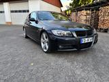 BMW 320d M47-Motor E90 | M-Paket | Top Ausstattung - BMW 320: 320d Motor
