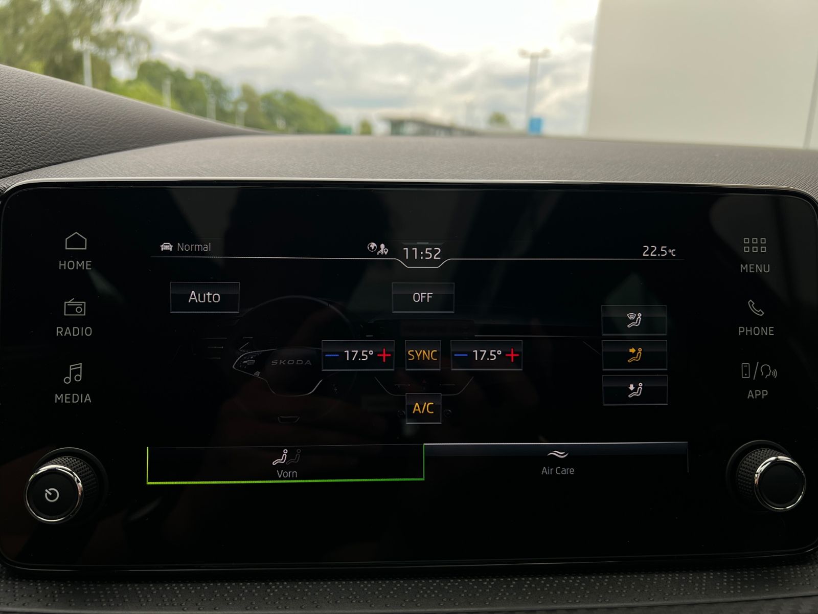 Fahrzeugabbildung SKODA Kamiq Monte Carlo 1.0 TSI DSG *Matrix-LED, ACC,