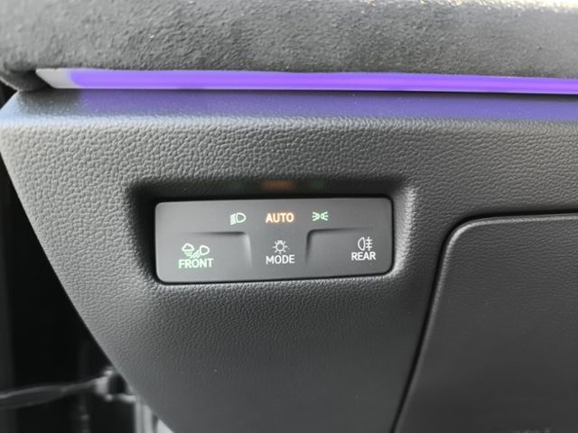Fahrzeugabbildung Volkswagen Passat Variant 2.0 TDI DSG R-LINE MATRIX-LED NAV
