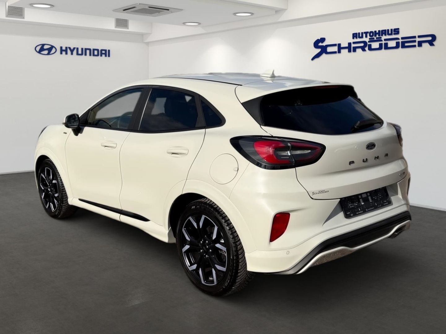 Fahrzeugabbildung Ford Puma ST-Line X Mild Hybrid Allwetter Sitzheizung