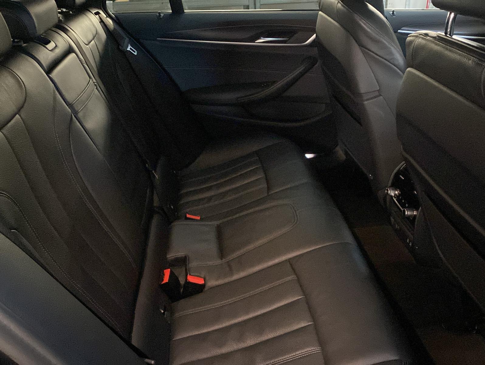 BMW 520 dA xDrive M Sport*Pano*KeyGo*DAB*Hifi