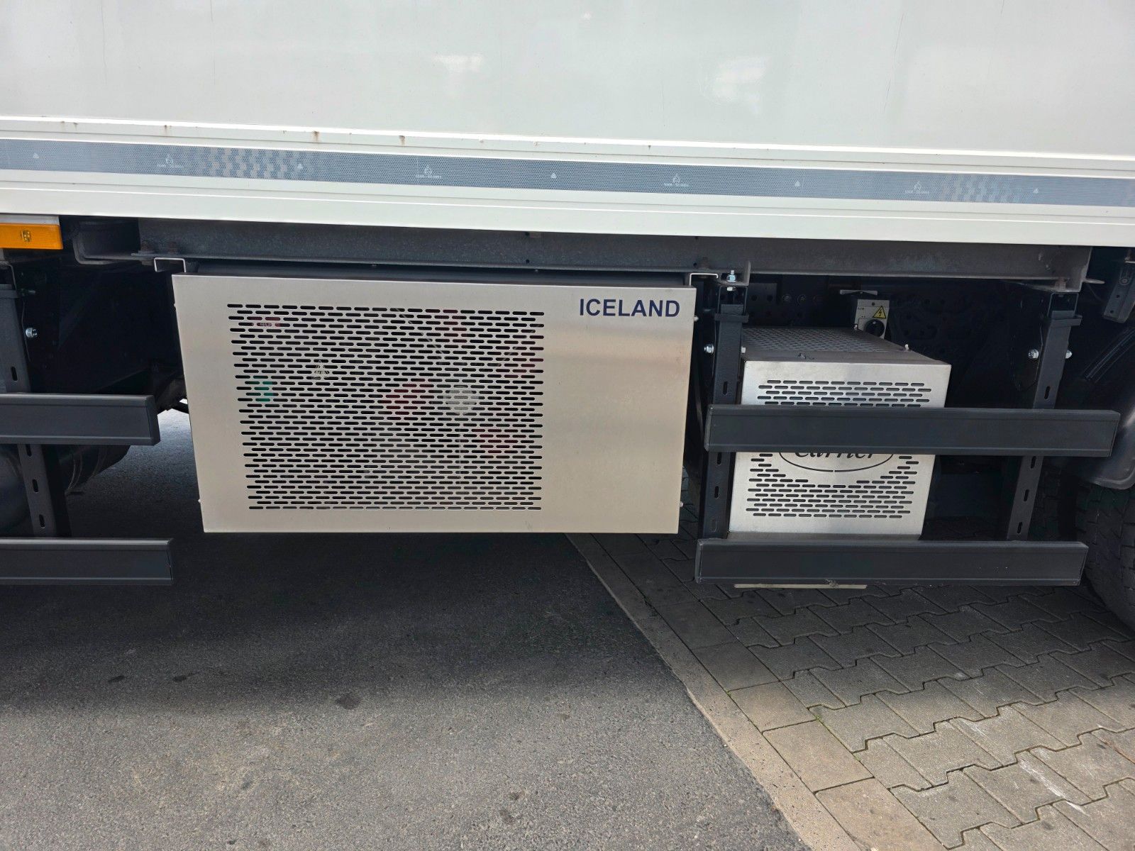 Fahrzeugabbildung Mercedes-Benz Actros 2545 L 6x2 LBW Bär Retarder Xenon AHK