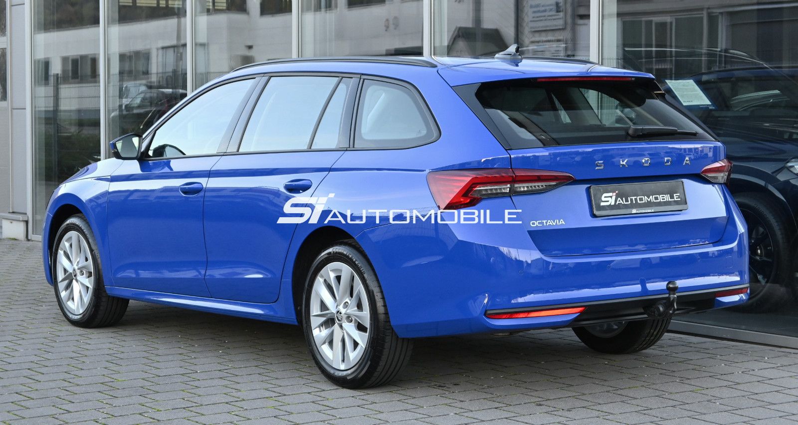 Fahrzeugabbildung SKODA Octavia 2.0 TDI DSG Combi°AHK°KOMF.PAK°STANDHEIZ