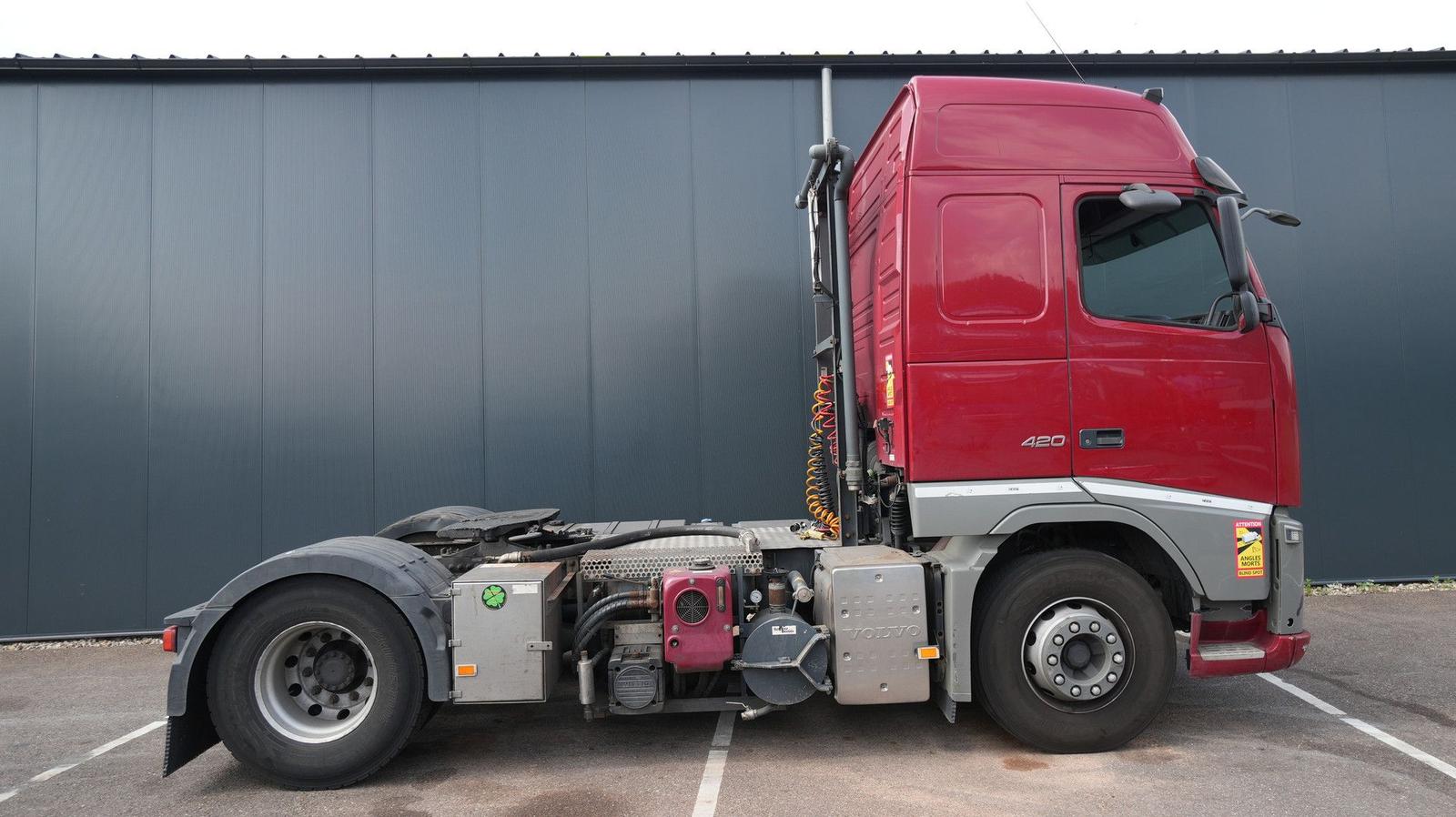 Volvo FH 420 ADR tractor unit euro 5 PTO