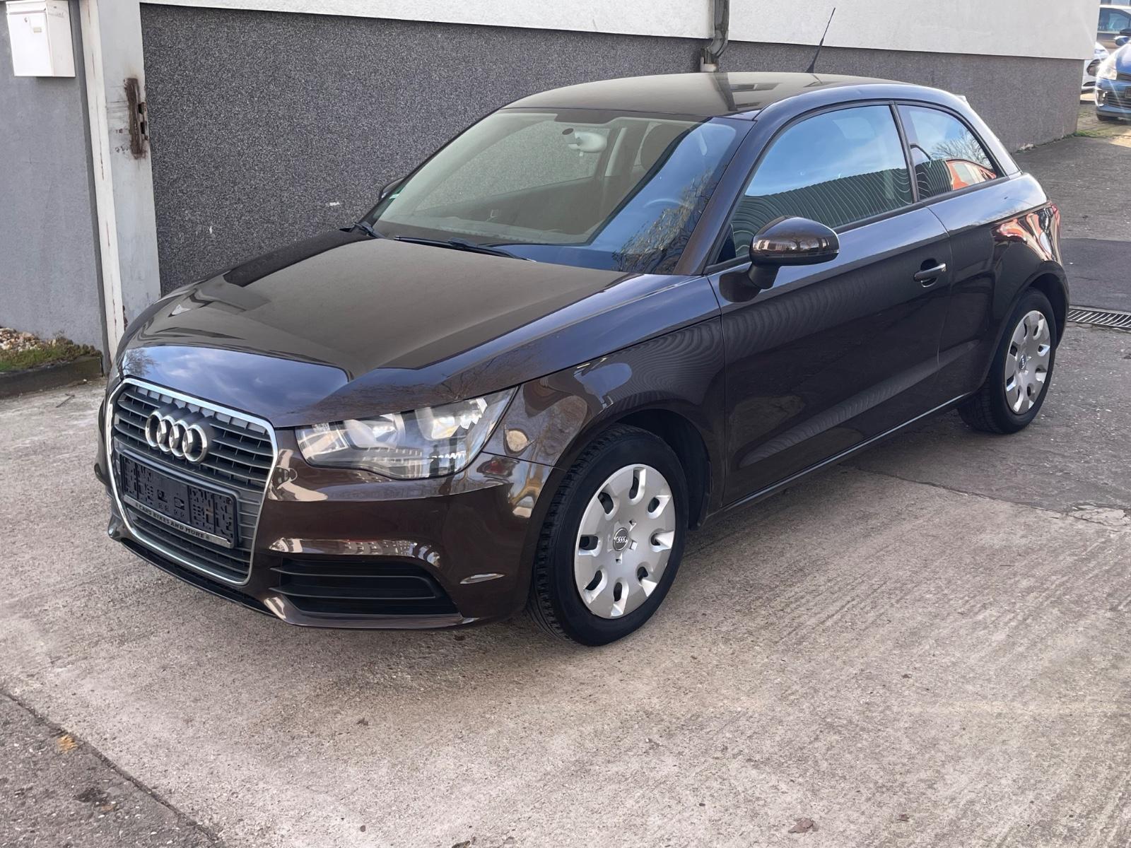 Audi A1 attraction Klima Sitzheizung