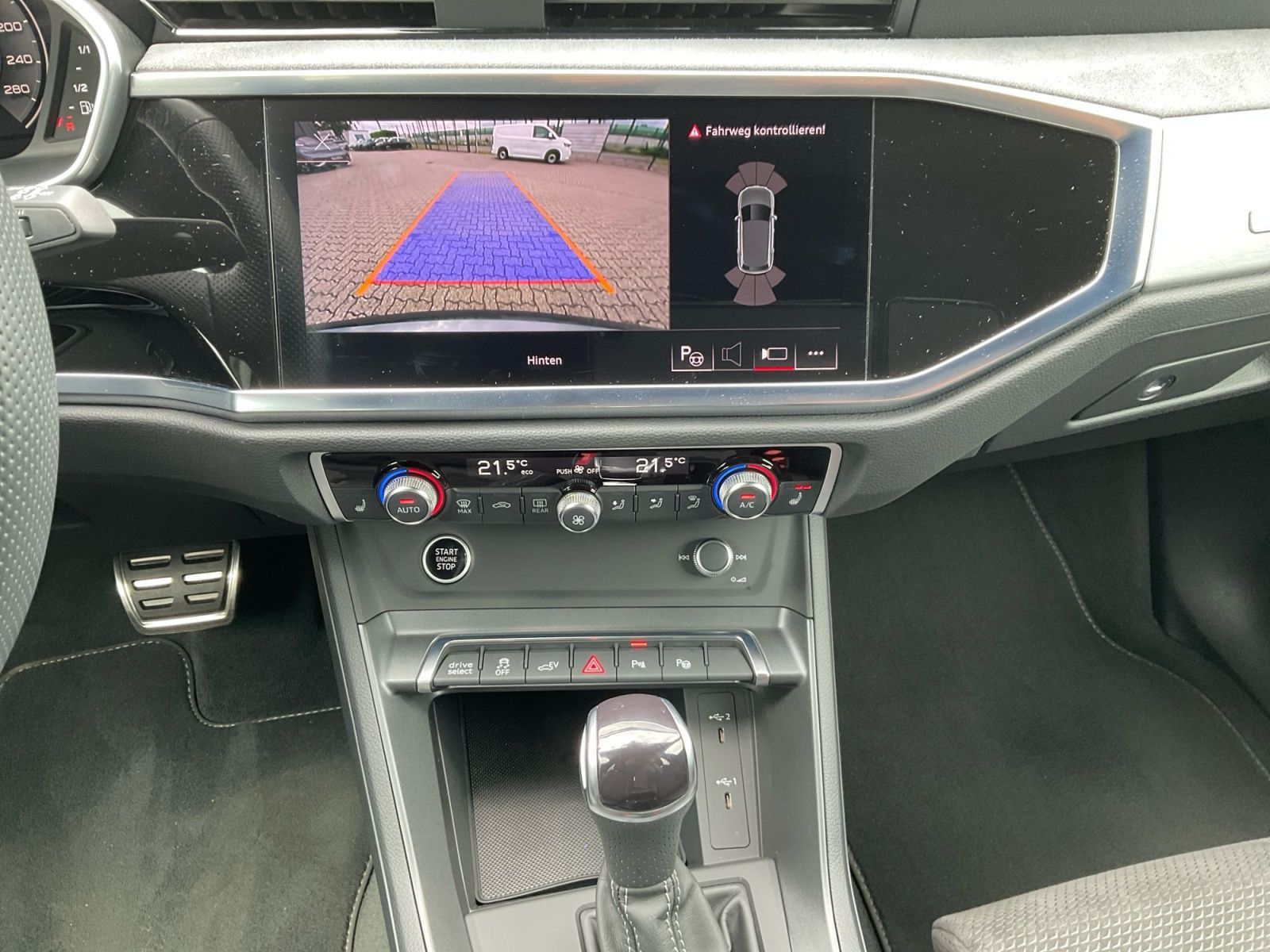 Audi Q3 45 TFSI e S line Matrix SONOS Carplay Navi foto 12