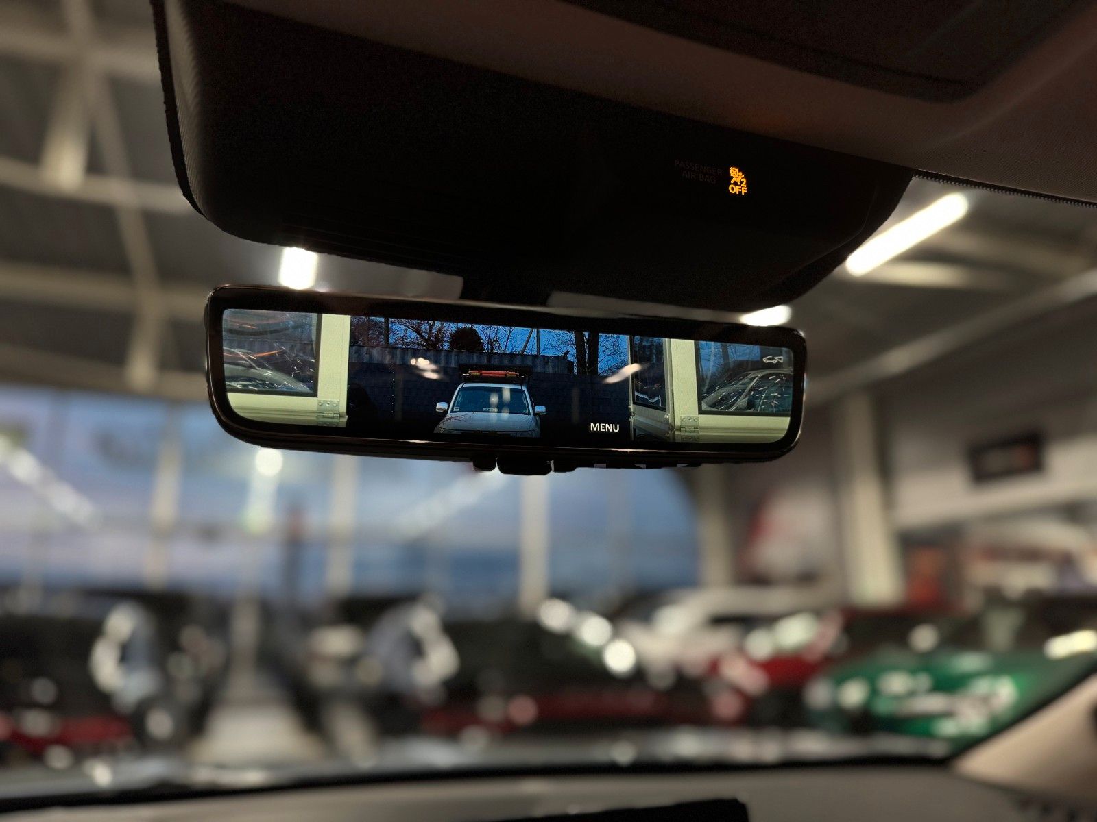 Fahrzeugabbildung Mitsubishi Outlander 2.4PLUG-IN HYBRID 4WD TOP