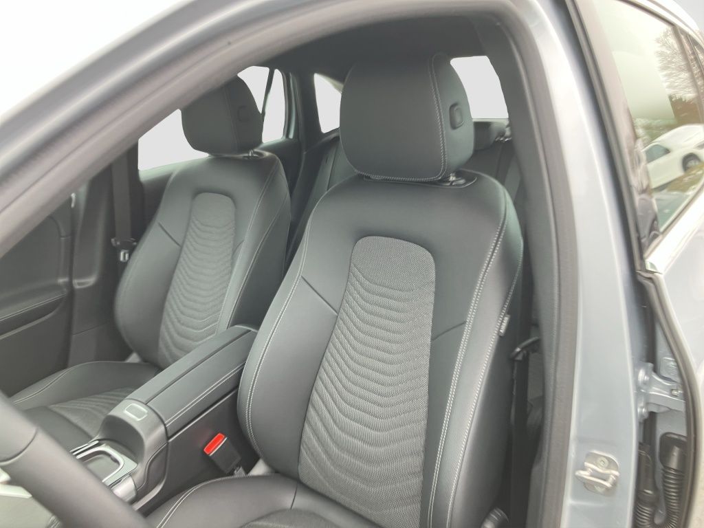 Fahrzeugabbildung Mercedes-Benz GLA 200 el. Heckklappe*LED*Kamera*AHK*PDC