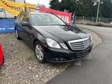 Mercedes-Benz E 220 E T-Modell E 220 CDI BlueEfficiency - Mercedes-Benz E 220: Cdi T Modell