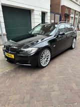 BMW 325xi touring - - BMW 325 aus 2006: 325xi