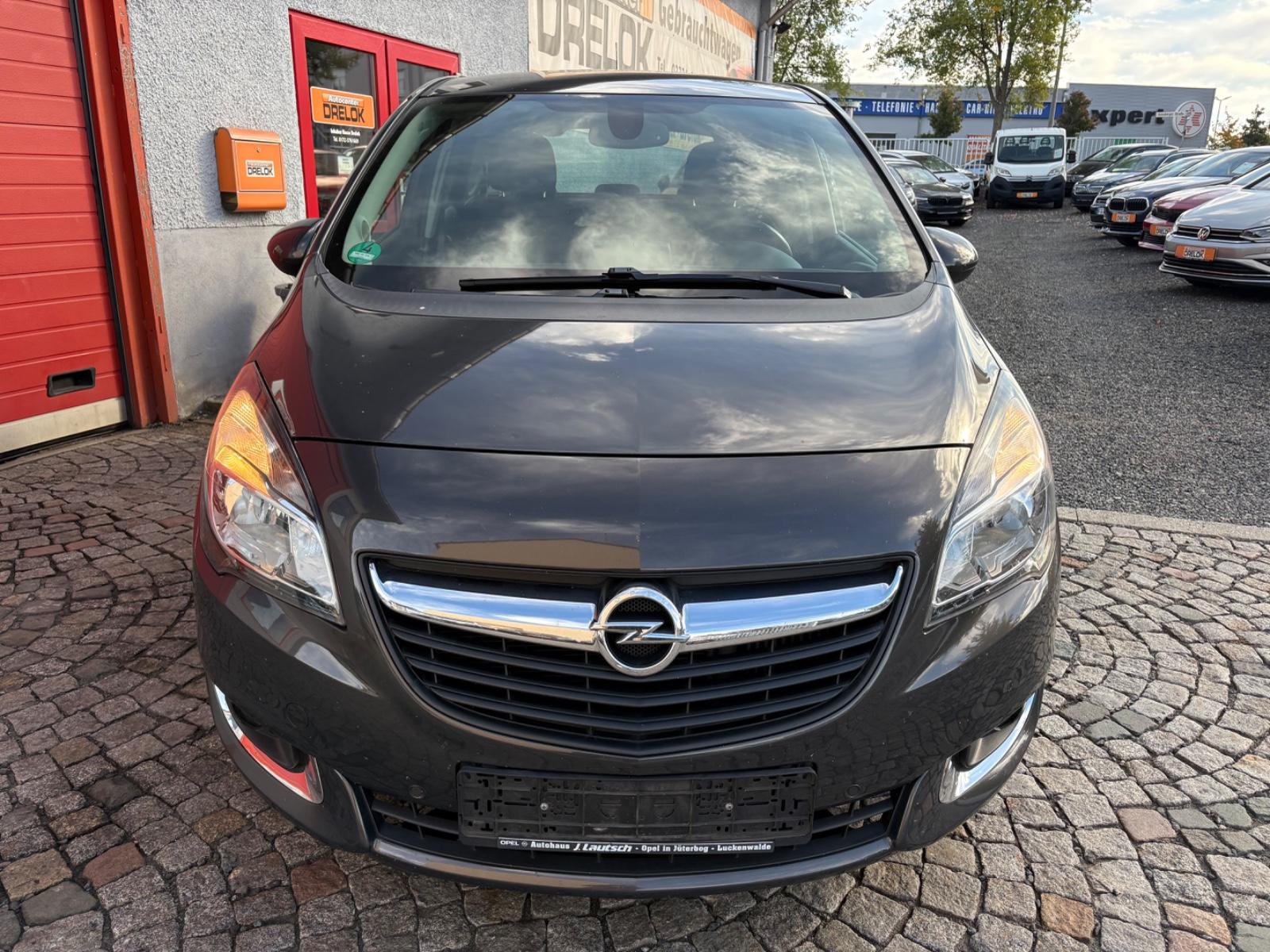 Opel Meriva 2015 — rear view