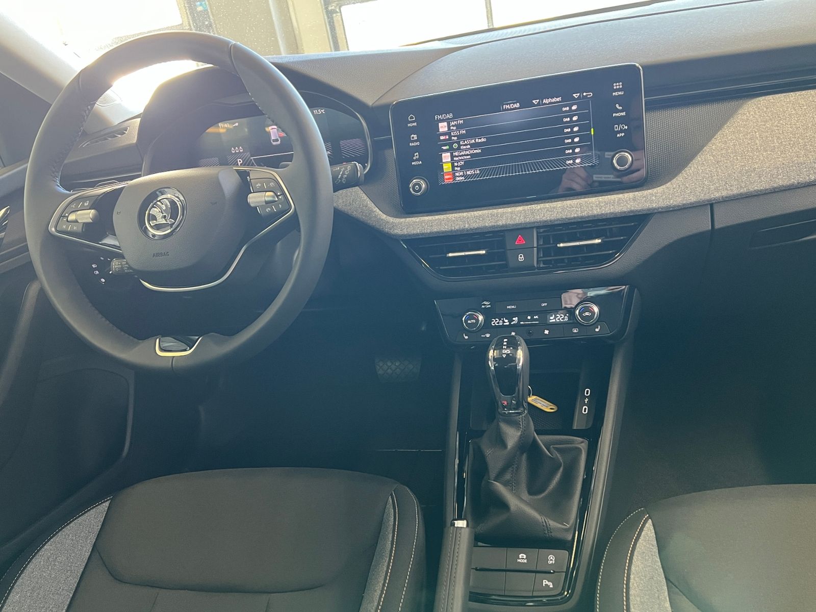 Fahrzeugabbildung SKODA Scala Selection 1.5 TSI DSG *LED, ACC, SmartLink
