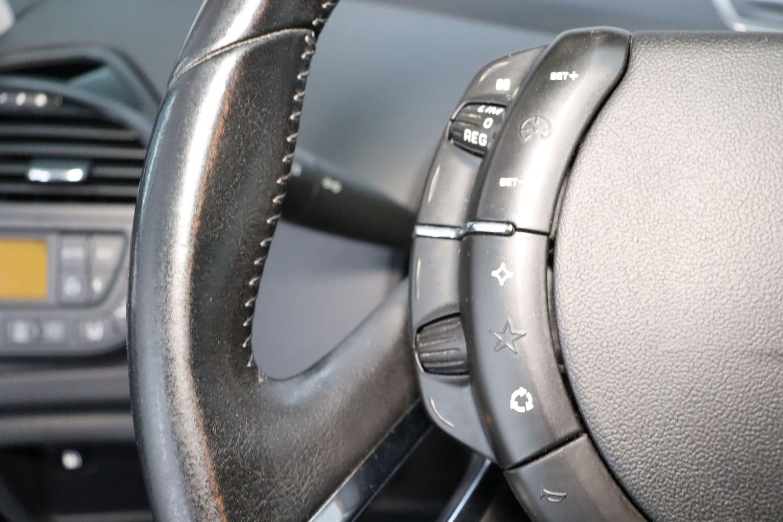 Fahrzeugabbildung Citroën C4 Picasso 1.8 16V Tendance aus 1. Hand
