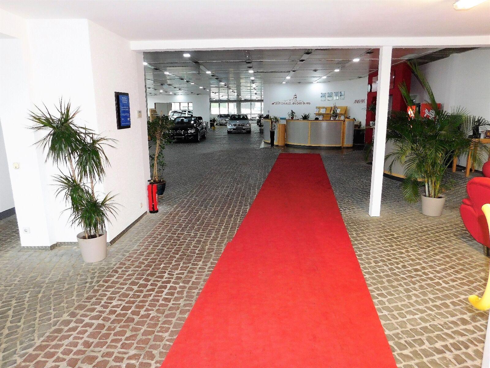 showroom-image-main