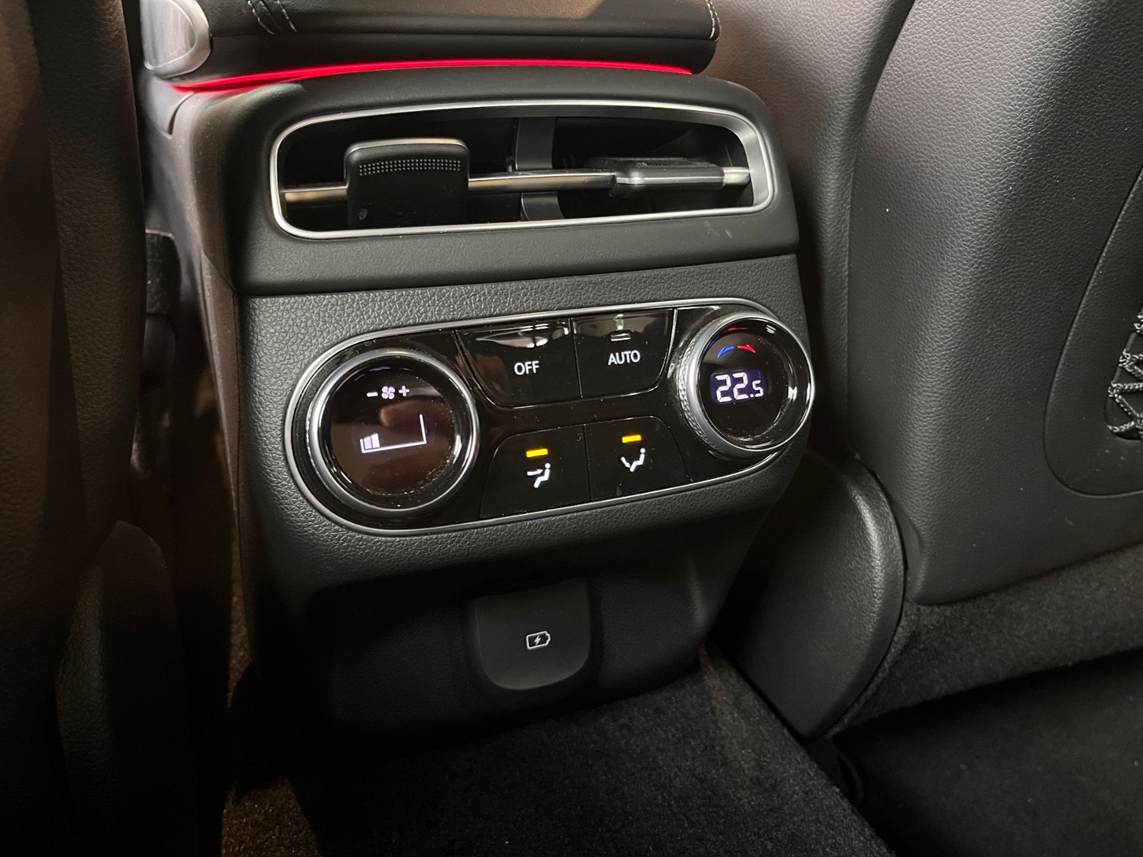 Fahrzeugabbildung Genesis GV70 Luxury KomfortP AWD PANO LEXICON