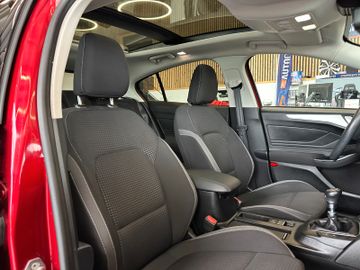 MYAUTOCENTER – Gebraucht- und Jahreswagen mit Werkstattservice in Pfaffenhofen Ford Focus Lim. *Pano*Kamera*AHK*LED*