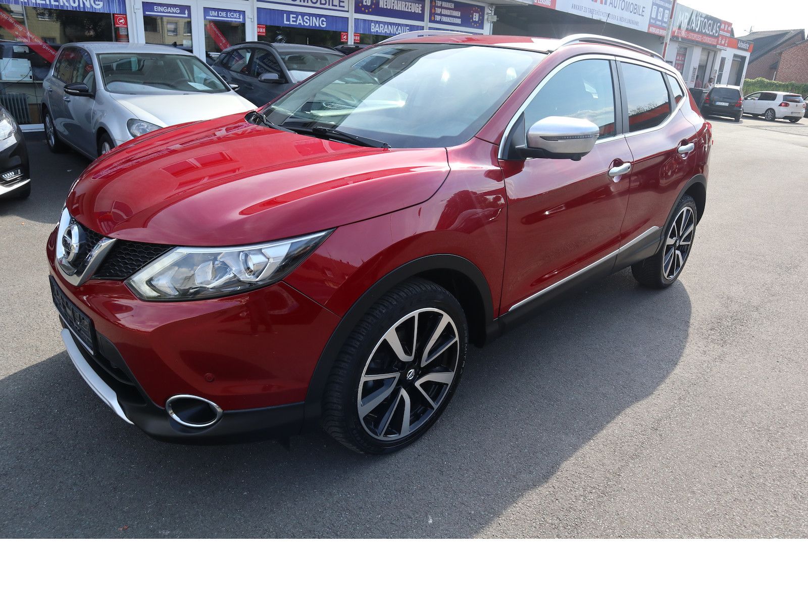 Fahrzeugabbildung Nissan Qashqai Tekna Navi Leder Scheckheftgepflegt