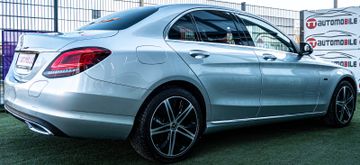 Fahrzeugabbildung Mercedes-Benz C 300de 9G-TRONIC AVANTGARDE LED|KAMERA|KEYLES