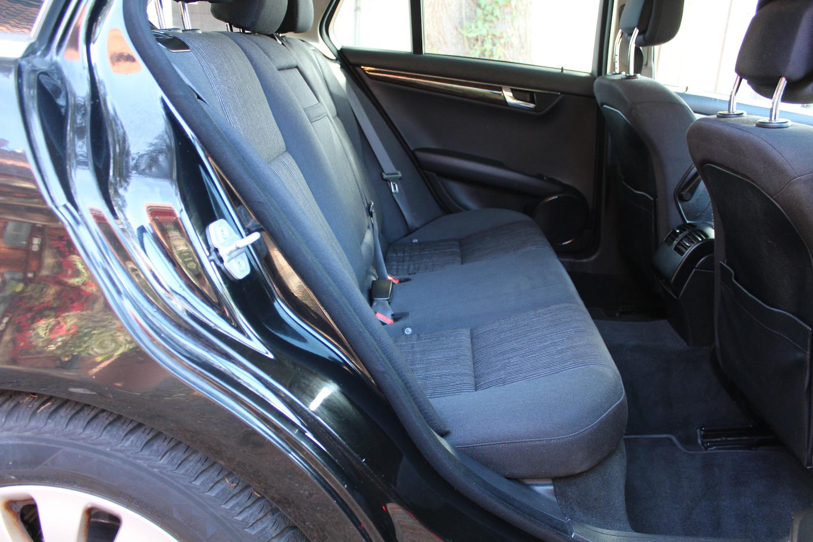 Mercedes-Benz C180 2011 — photo 13