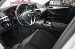 Fahrzeugabbildung BMW 520 2.0D LIM. NAVI/LED/TEMP./SHZ/NEBEL/AHK