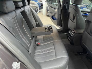 BMW 520 - 12