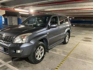 Toyota Land Cruiser - 2