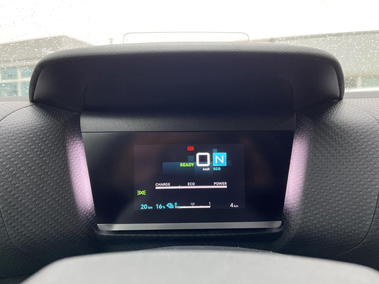 Citroën e-C4 Shine Totwinkelassistent ACC Navi Apple Car