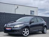 Renault Megane III 1.6 Je t'aime - Renault Megane: Je T Aime